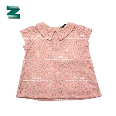 Детска блуза от дантелен плат с подплата